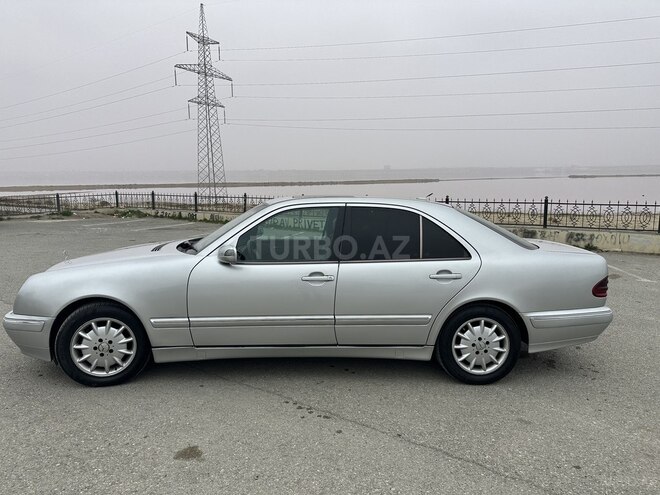 Mercedes E 270 2001, 430,000 km - 2.7 l - Bakı