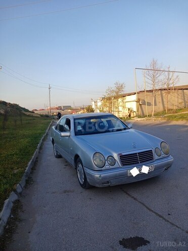 Mercedes E 230 1997, 316,000 km - 2.3 l - Bakı
