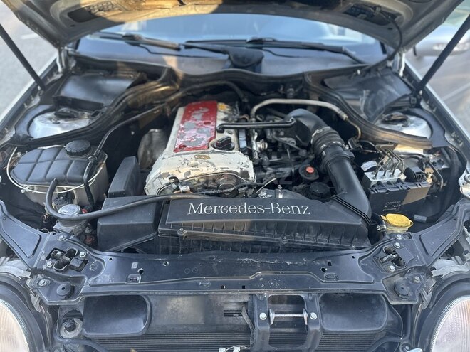Mercedes C 200 2001, 235,000 km - 2.0 л - Sumqayıt