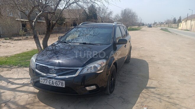 Kia Ceed 2010, 310,000 km - 1.6 л - Bakı