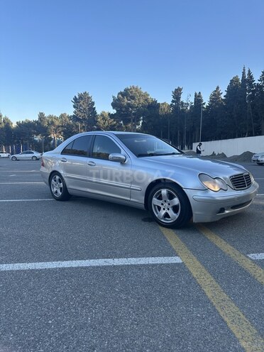 Mercedes C 200 2001, 235,000 km - 2.0 л - Sumqayıt