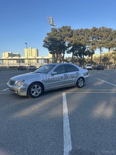 Mercedes C 200 2001, 235,000 km - 2.0 л - Sumqayıt