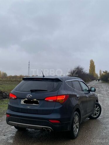 Hyundai Santa Fe 2014, 219,679 km - 2.2 l - Quba