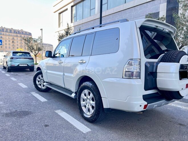 Mitsubishi Pajero 2013, 130,000 km - 3.8 l - Bakı