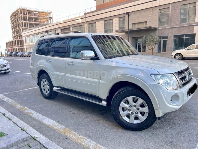 Mitsubishi Pajero 2013, 130,000 km - 3.8 l - Bakı
