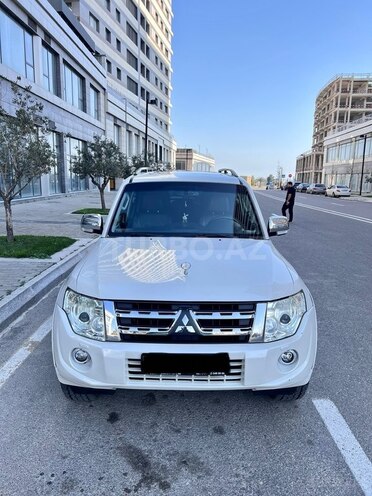 Mitsubishi Pajero 2013, 130,000 km - 3.8 l - Bakı