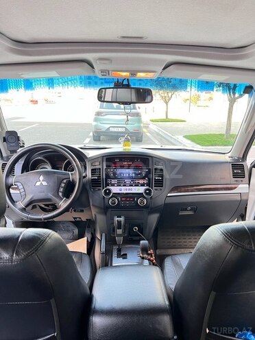 Mitsubishi Pajero 2013, 130,000 km - 3.8 l - Bakı