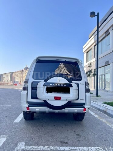 Mitsubishi Pajero 2013, 130,000 km - 3.8 l - Bakı