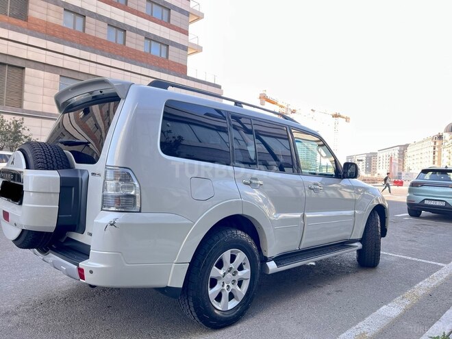 Mitsubishi Pajero 2013, 130,000 km - 3.8 l - Bakı