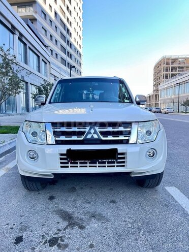 Mitsubishi Pajero 2013, 130,000 km - 3.8 l - Bakı