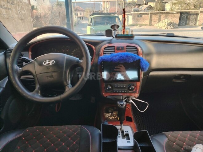 Hyundai Sonata 2004, 300,000 km - 2.0 l - Bakı