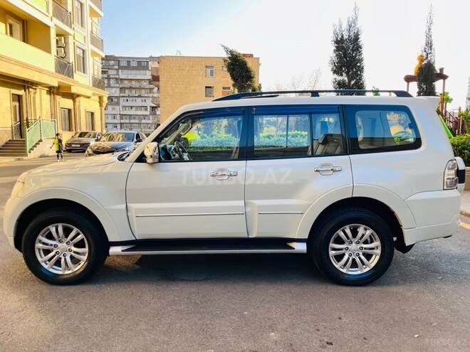 Mitsubishi Pajero 2016, 112,000 km - 3.0 l - Bakı
