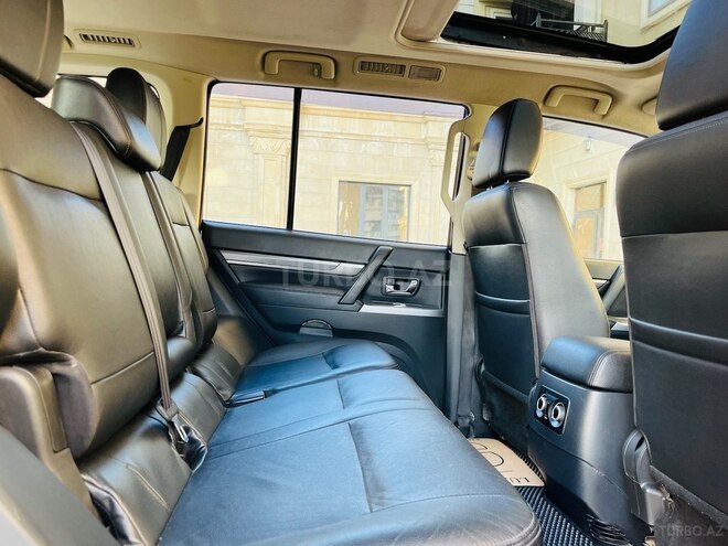Mitsubishi Pajero 2016, 112,000 km - 3.0 l - Bakı
