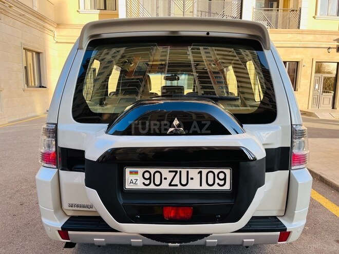 Mitsubishi Pajero 2016, 112,000 km - 3.0 l - Bakı