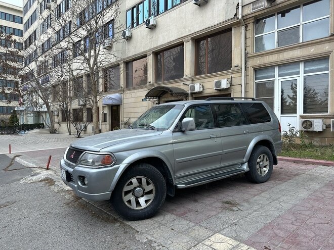 Mitsubishi  2000, 505,656 km - 3.5 l - Bakı