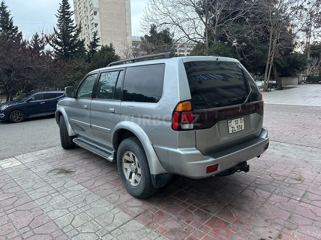 Mitsubishi  2000, 505,656 km - 3.5 l - Bakı