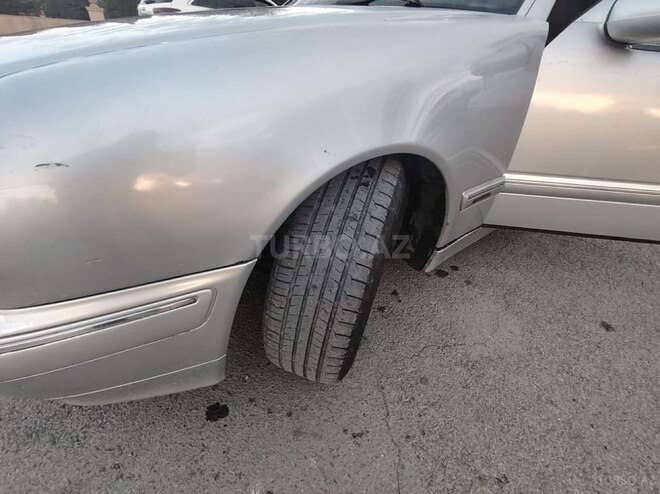 Mercedes E 220 d 1999, 490,662 km - 2.2 l - Bərdə