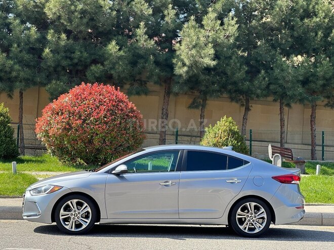 Hyundai Elantra 2017, 120,701 km - 2.0 л - Bakı