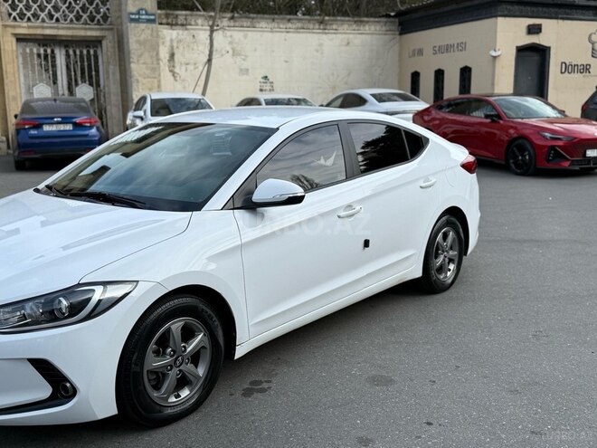 Hyundai Avante 2017, 144,000 km - 1.6 l - Bakı