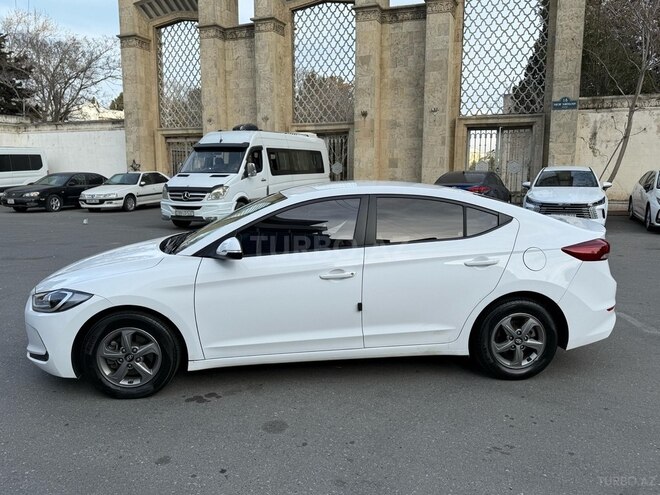 Hyundai Avante 2017, 144,000 km - 1.6 l - Bakı