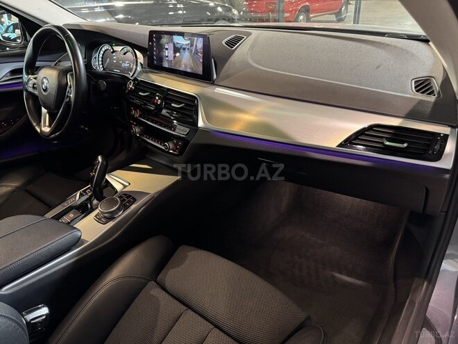 BMW 520 2019, 127,000 km - 2.0 l - Bakı