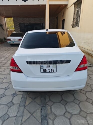 Nissan Tiida 2011, 180,000 km - 1.5 l - Sumqayıt