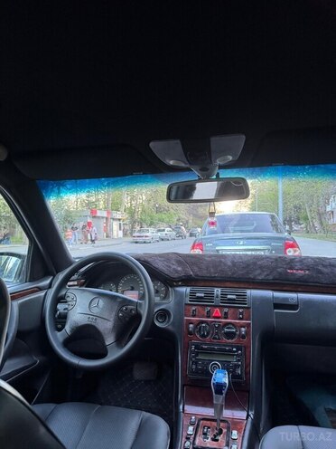 Mercedes E 220 d 2000, 480,000 km - 2.2 l - Mingəçevir