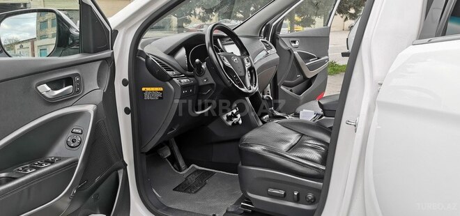 Hyundai Santa Fe-16