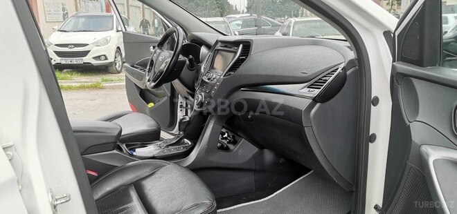 Hyundai Santa Fe-21