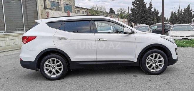 Hyundai Santa Fe-5