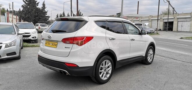 Hyundai Santa Fe-6