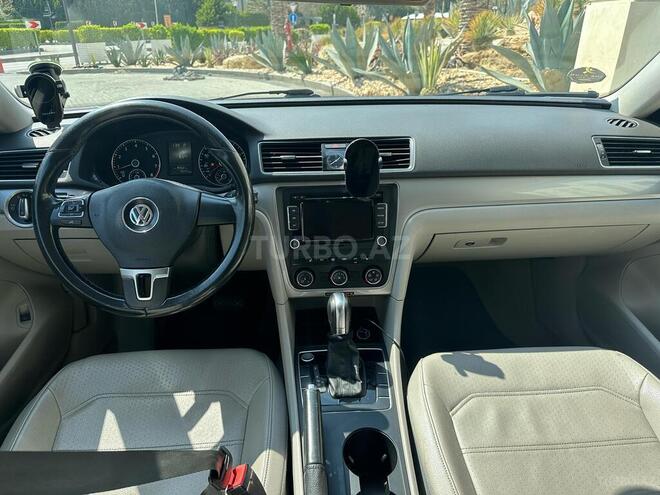 Volkswagen Passat 2015, 112,654 km - 1.8 l - Bakı