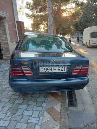 Mercedes E 270 2000, 551,600 km - 2.7 l - Bakı