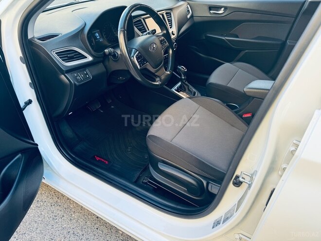 Hyundai Accent 2019, 80,000 km - 1.6 l - Bakı