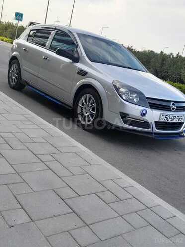 Opel Astra 2005, 165,897 km - 1.4 l - Salyan