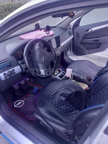 Opel Astra 2005, 165,897 km - 1.4 l - Salyan