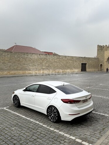 Hyundai Elantra 2017, 117,000 km - 2.0 л - Bakı