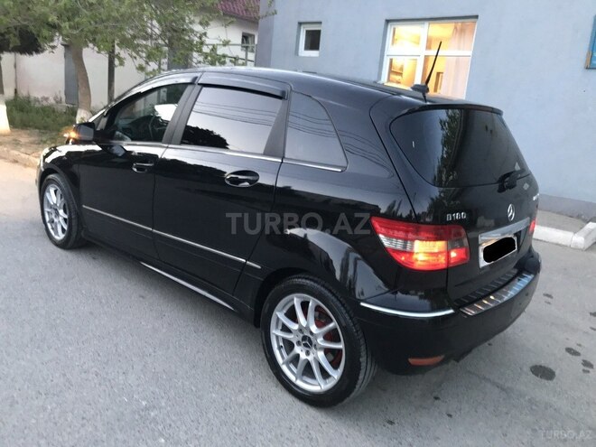 Mercedes B 180 2010, 167,000 km - 1.8 l - Sumqayıt