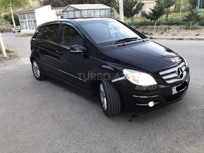 Mercedes B 180 2010, 167,000 km - 1.8 l - Sumqayıt