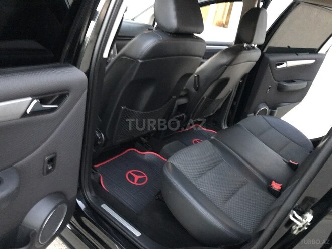 Mercedes B 180 2010, 167,000 km - 1.8 l - Sumqayıt