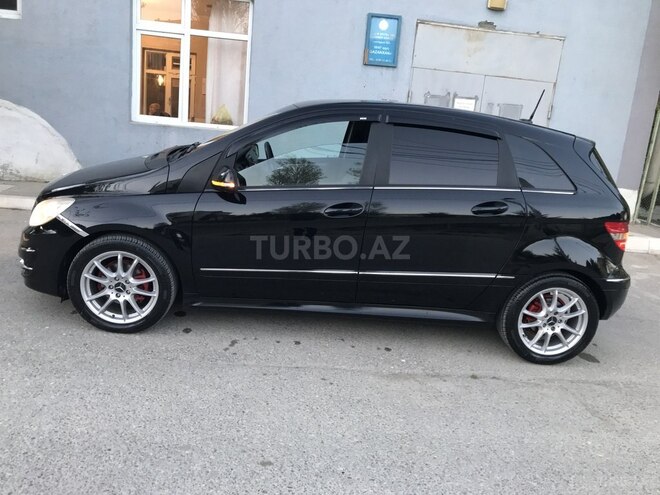 Mercedes B 180 2010, 167,000 km - 1.8 l - Sumqayıt