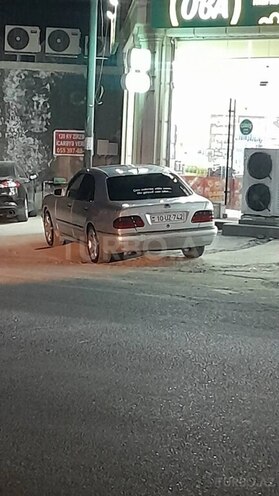Mercedes E 290 1997, 335,600 km - 2.9 l - Gəncə
