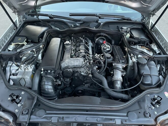 Mercedes E 220 d 2003, 571,217 km - 2.2 l - Bakı