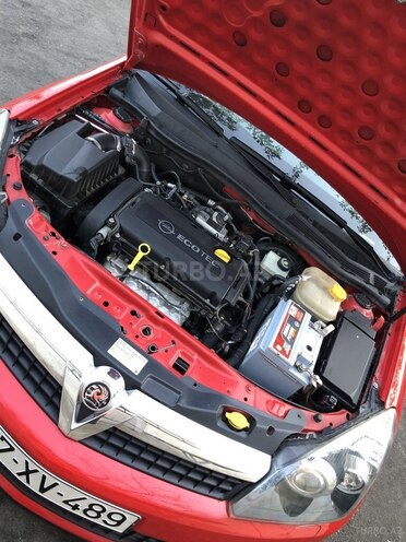 Opel Astra 2006, 173,000 km - 1.8 l - Bakı
