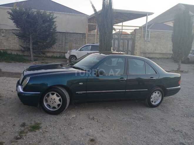 Mercedes E 200 1997, 280,000 km - 2.0 l - Bakı