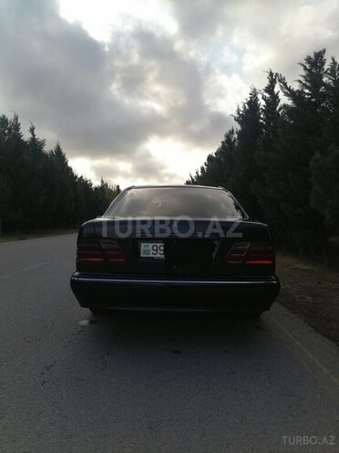 Mercedes E 220 d 1999, 395,000 km - 2.2 l - Sumqayıt