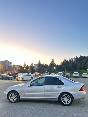 Mercedes C 200 2000, 270,000 km - 2.0 л - Bakı