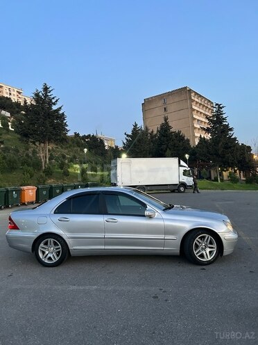 Mercedes C 200 2000, 270,000 km - 2.0 л - Bakı