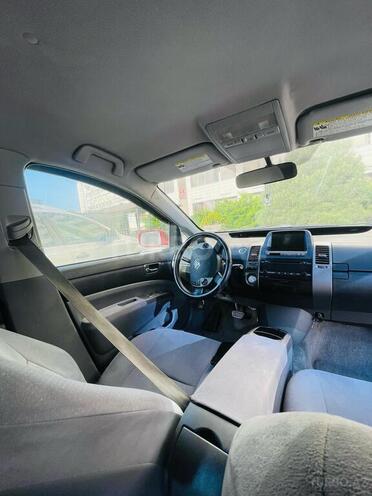 Toyota Prius-9