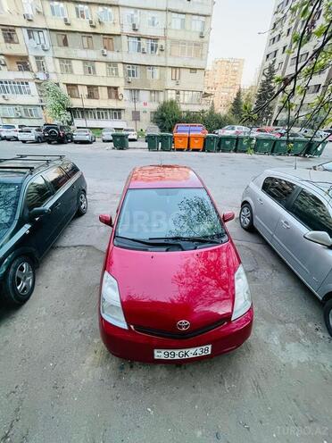 Toyota Prius-4